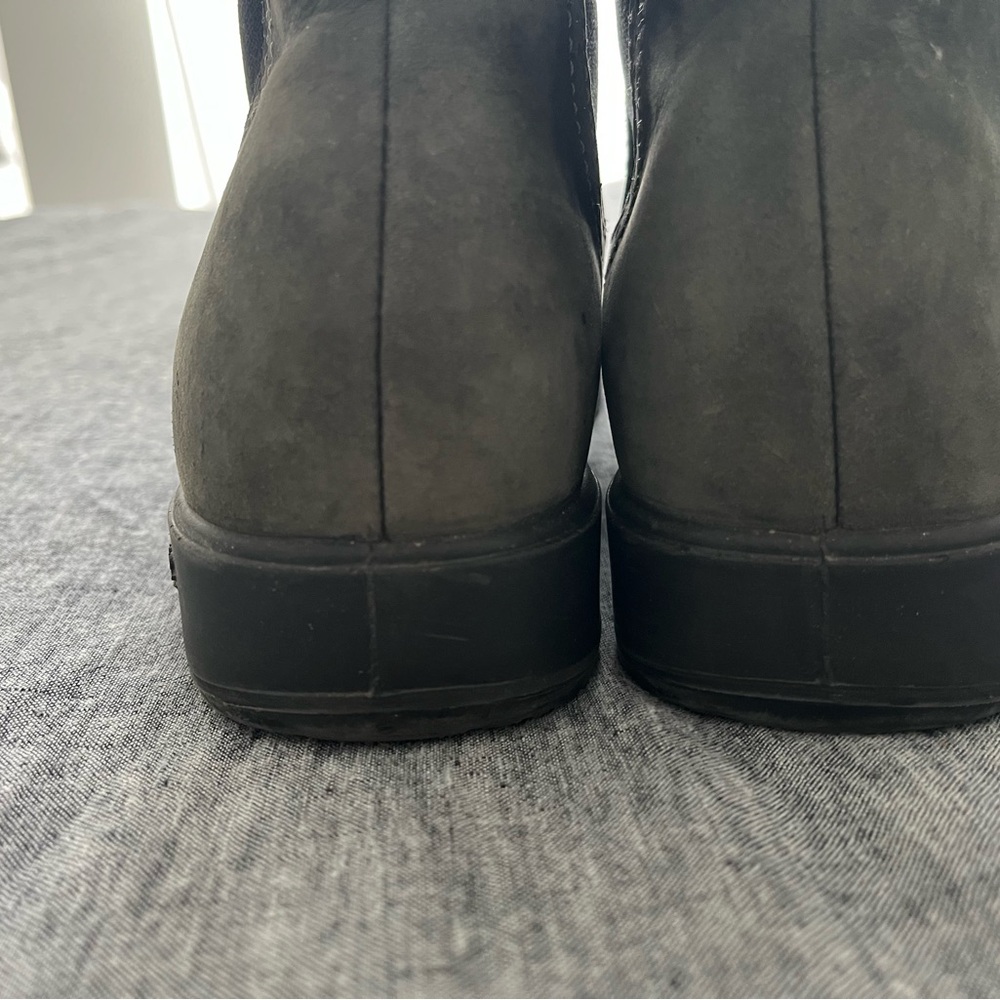 Blundstones Women’s 9 (6.5) - Picture 5 of 7